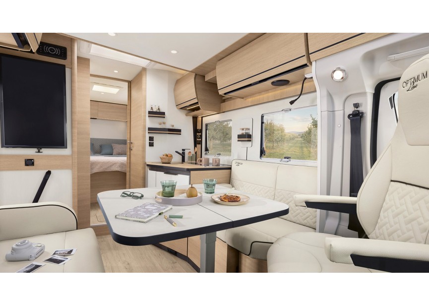 696f-1-camping-car